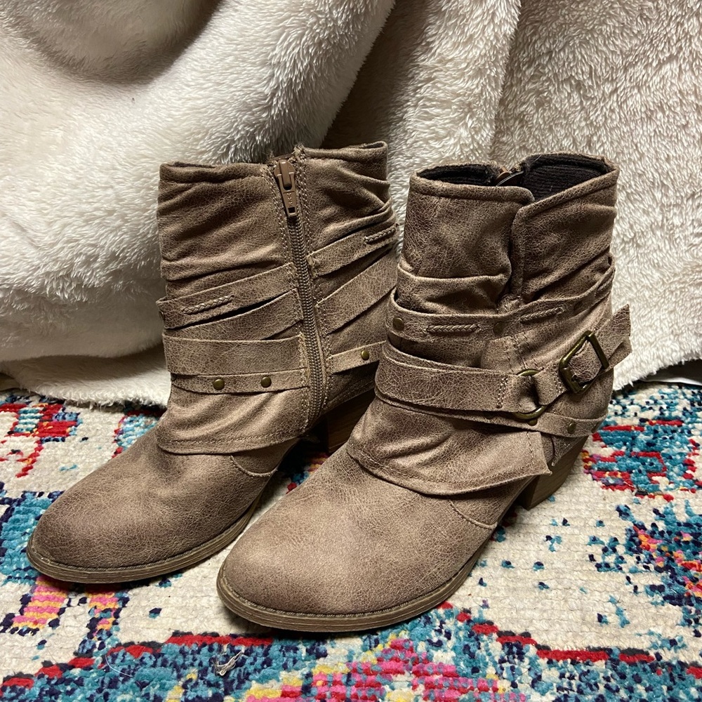 Women’s boots